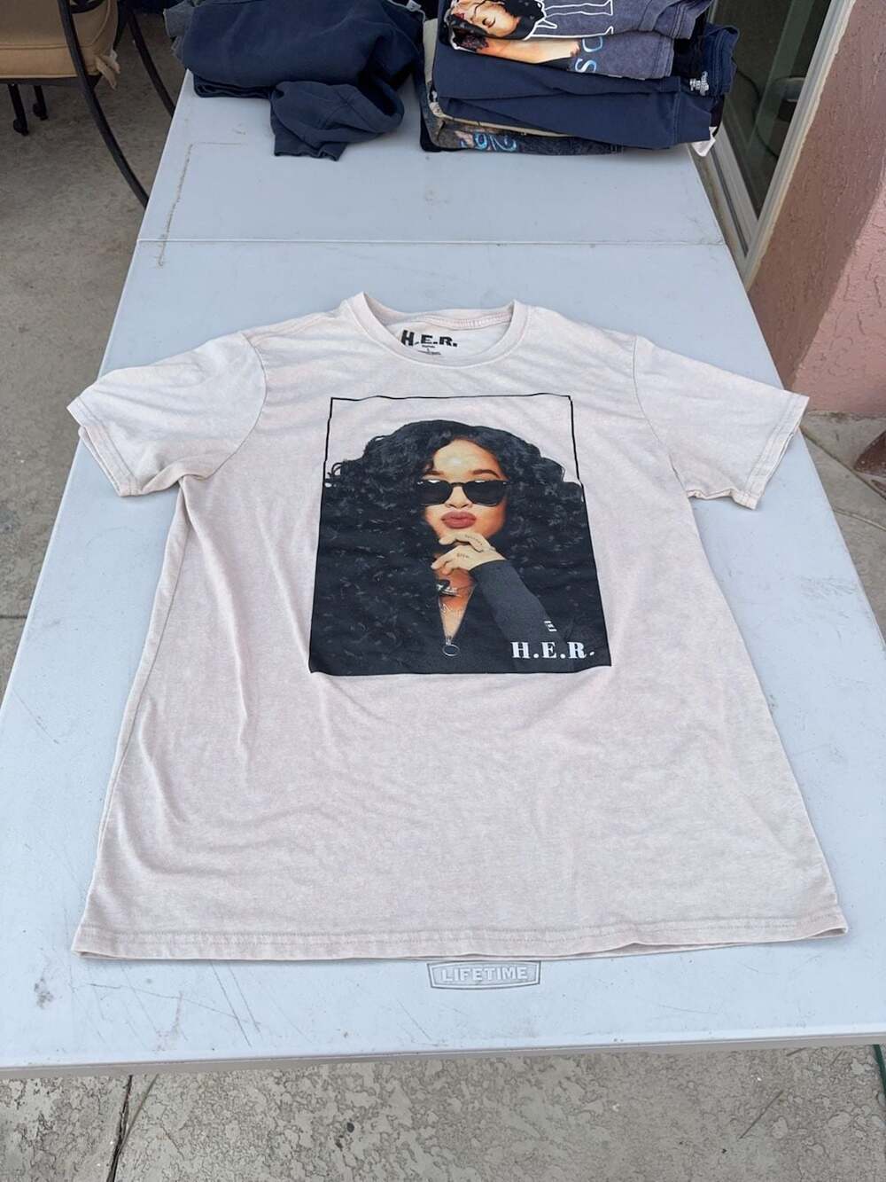 H.E.R. Graphic Portrait T-Shirt Size Large